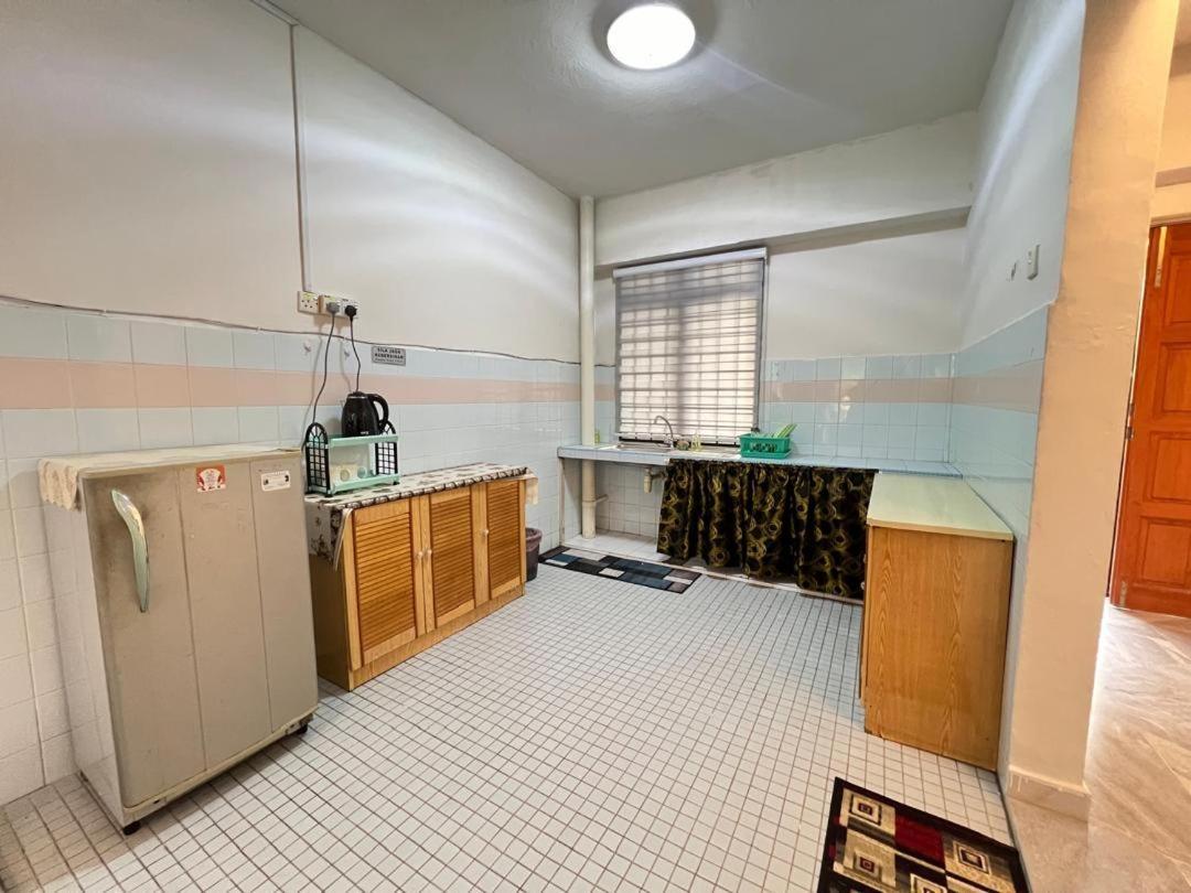 2 Bedroom Unit At Ocean View Apartment *